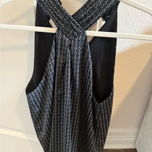 Express Chain Pattern Sleeveless Top